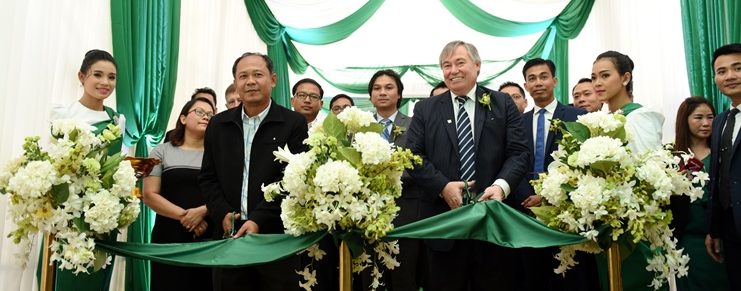 Manulife Expands its Footprints in Cambodia