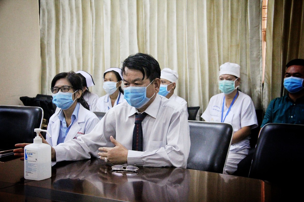 Manulife Cambodia donated 10,000 face masks and 1,000 hand sanitizers to Khmer-Soviet Friendship Hospital