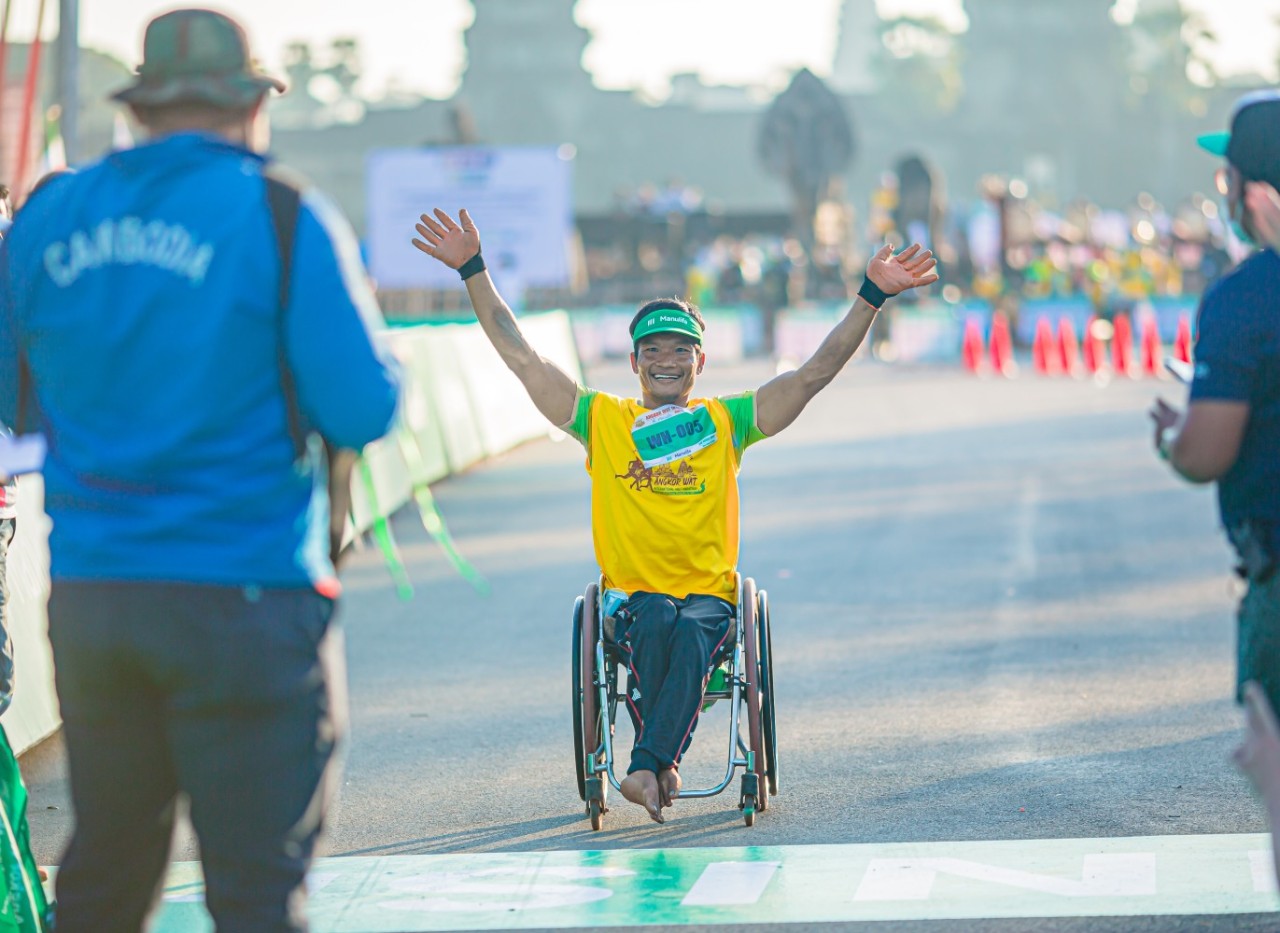Manulife Cambodia sponsors Angkor Wat International Half Marathon for the 8th year