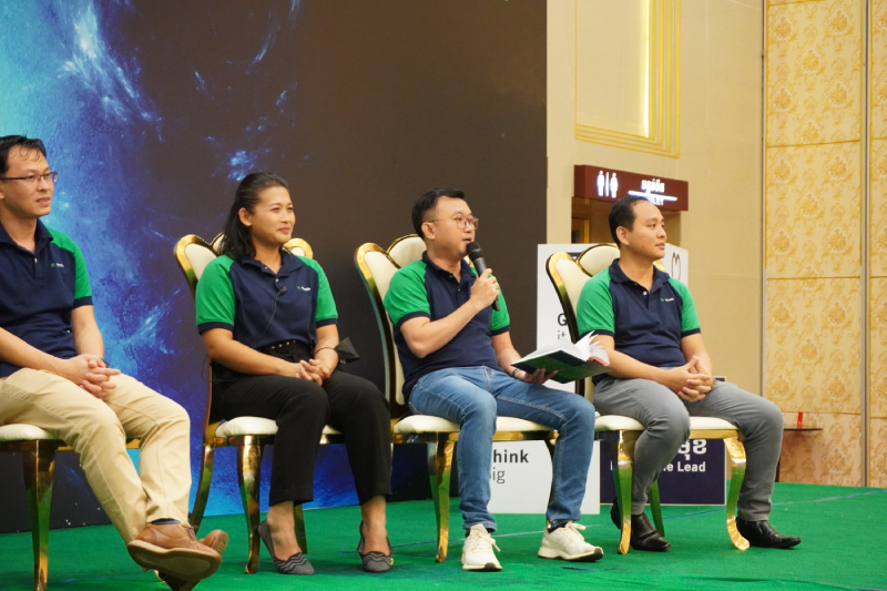 ក្រុមហ៊ុន មេនូឡាយហ្វ៍ ខេមបូឌា រៀបចំ «កិច្ចប្រជុំប្រចាំឆ្នាំជាប្រវត្តិសាស្ត្រ» សម្រាប់បុគ្គលិកផ្នែកលក់តាមបណ្តាញធនាគារដៃគូ