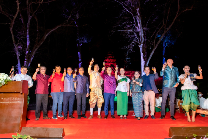 ក្រុមហ៊ុន មេនូឡាយហ្វ៍​ ខេមបូឌា រៀបចំ «រាត្រីនៃវឌ្ឍនភាព»​ ដើម្បីអបអរសាទរដល់ទីប្រឹក្សាធានារ៉ាប់រងឆ្នើម