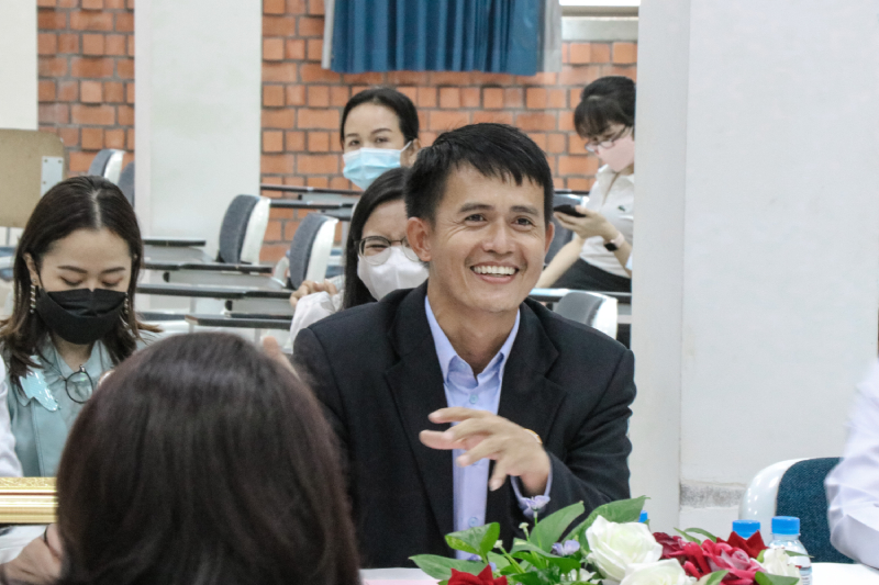 ក្រុមហ៊ុន មេនូឡាយហ្វ៍ ខេមបូឌា បរិច្ចាគទឹកប្រាក់ជូនមូលនិធិគន្ធបុប្ផាកម្ពុជា ​តាមរយៈយុទ្ធនាការ «១០ ដុល្លារសម្រាប់កុមារកម្ពុជា»