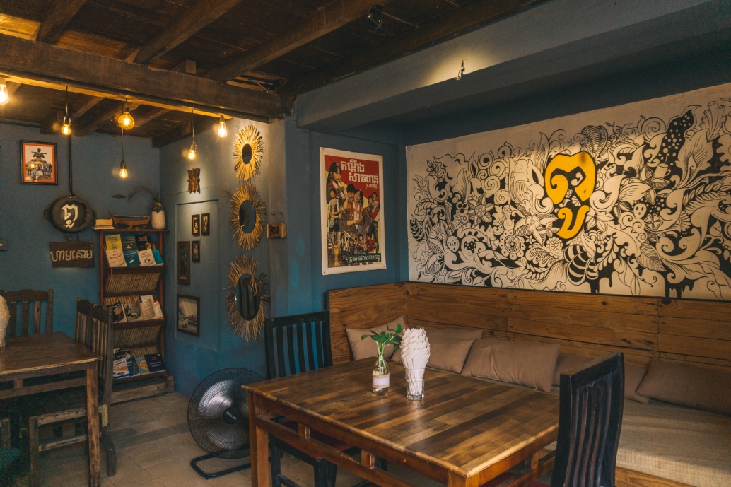Pou Cafe Wat Damnak - Siem Reap - Manulife Cambodia